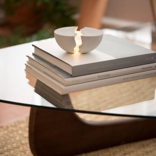 Teno: Table Lamp with Bluetooth Speaker and Adjustable Light – Minimalist Design and High-Quality Audio