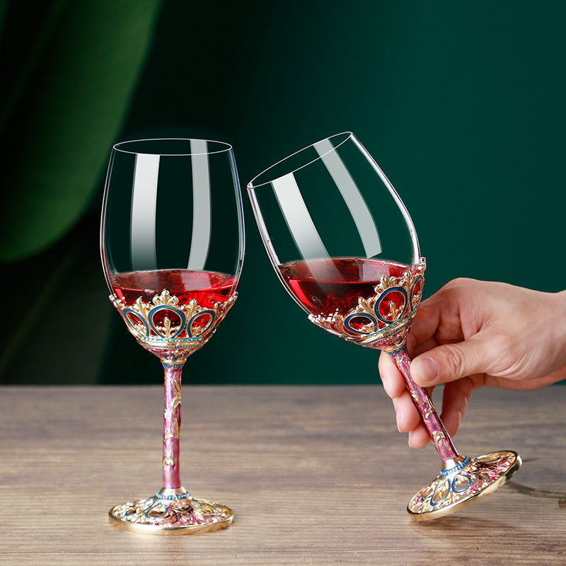 "Elegant Glass Decanter Set with Decorated Wine Glasses | Perfect for Special Occasions"