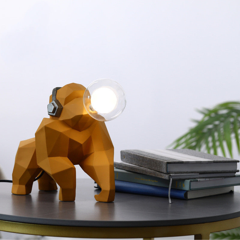 Lámpara de mesa de resina Gorilla 