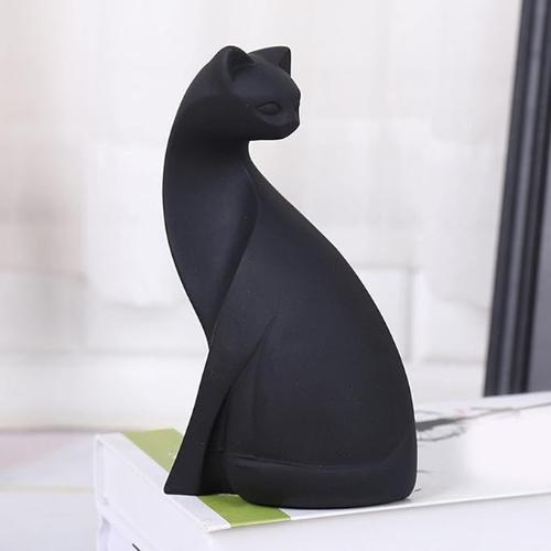 Modern Cat Sculpture Table Statue - Minimalist Animal Design in Black and White