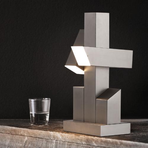 Rhobot Lamp – Modern Functional Lighting Inspired by Bauhaus Design