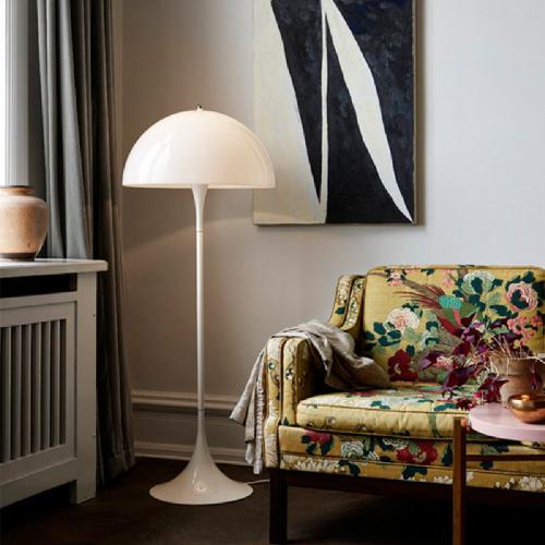 Panthella: Minimalist LED Floor Lamp with Warm Light - Iconic Design by Verner Panton, Perfect for the Living Room