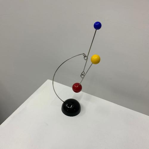 Modern Minimalist Metal Balance Device Dynamic Sculpture - Decorative Ornament